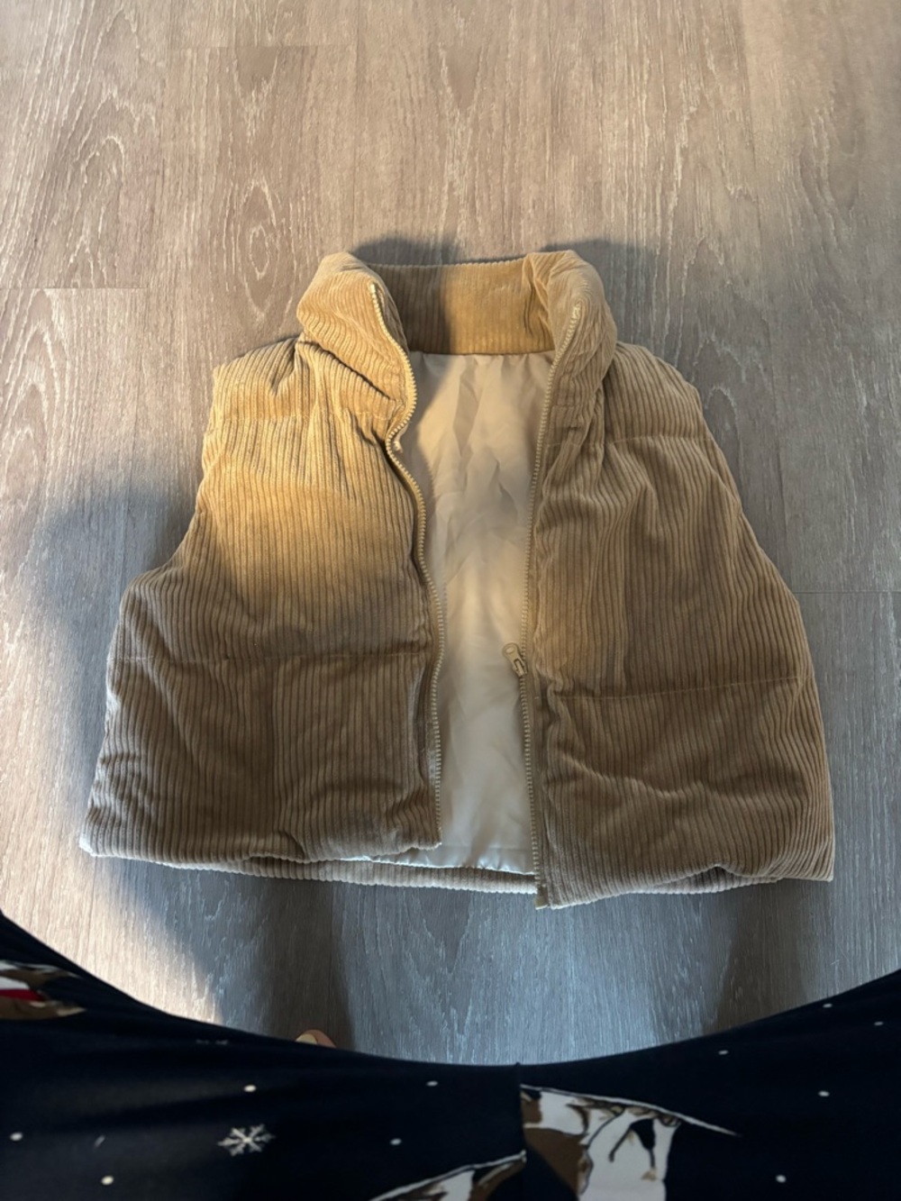 Shein Corduroy Puffer Vest in Tan